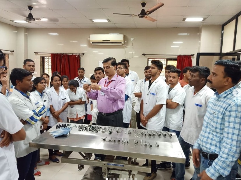 Introduction To Laparoscopy For Students Of MAFSU